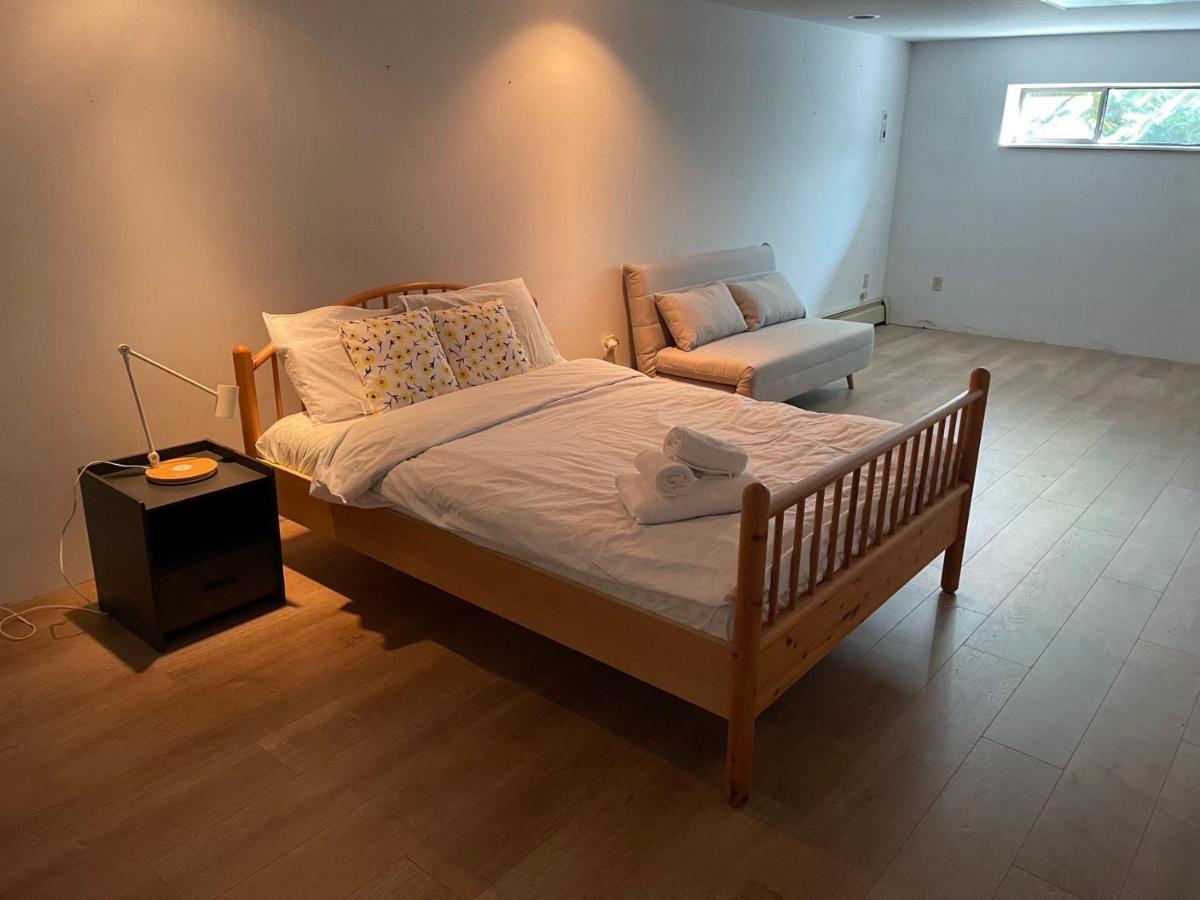 Sunny 1-Bedroom Private Rooms In Charming فانكوفر المظهر الخارجي الصورة